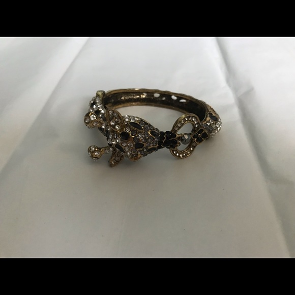 Exotic Giraffe Bracelet - Picture 5 of 8